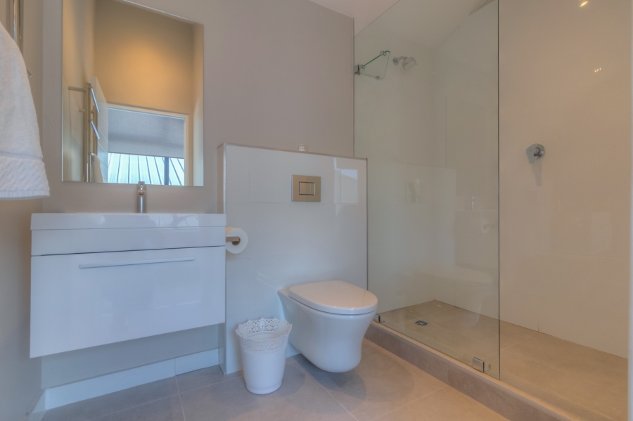 To Let 2 Bedroom Property for Rent in Paardevlei Western Cape